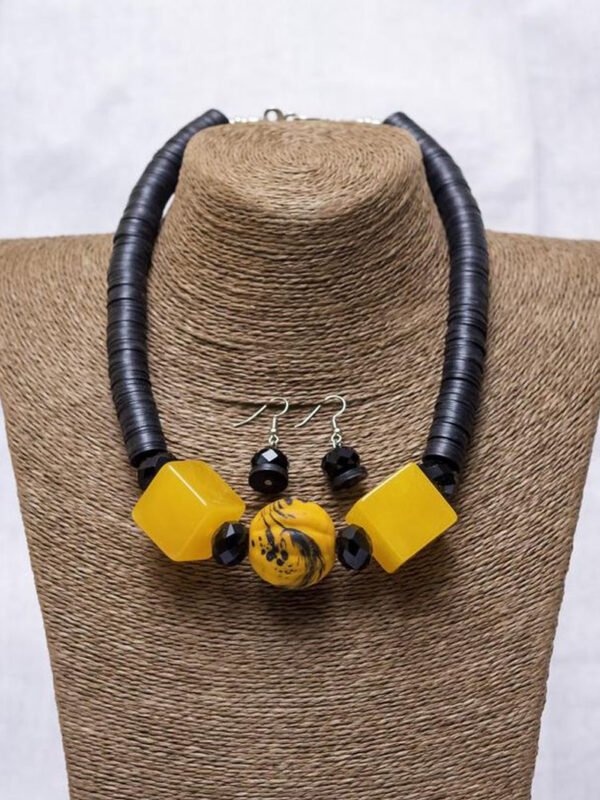 The 'Nneka' Geometric Bead Jewelry Set